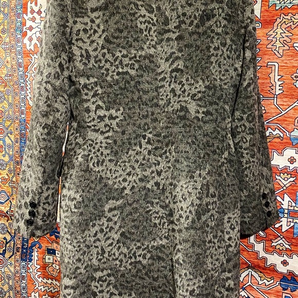 Grey Leopard Print Peacoat - Picture 4 of 8